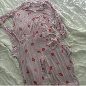 Skims lip print pajamas